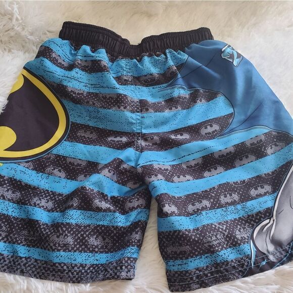 Boy's Batman Swim Trunks Size Small - Picture 7 of 7